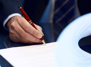Przysługiwanie gminie prawa pierwokupu w razie sprzedaży nieruchomości nabytej w drodze przekształcenia prawa użytkowania wieczystego w prawo własności
